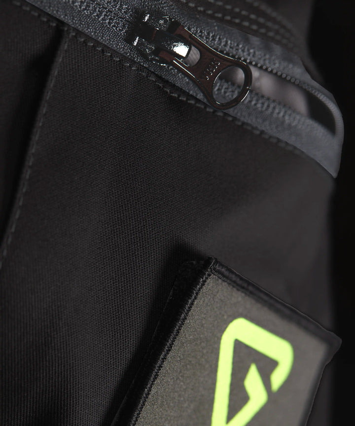 Special Cargo - Black - detail 4