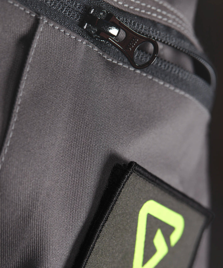 Special Cargo - Grey - detail 4